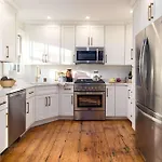 The Royce - Two Luxury Family Homes In Downtown Newport
