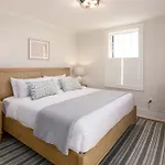 The Royce On Spring - High-End Family Getaway In Newport
