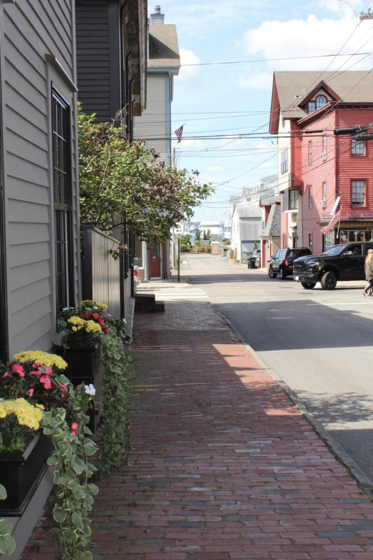 Holiday home Beautifully Renovated 2 Bed 2 Bath Private Newport