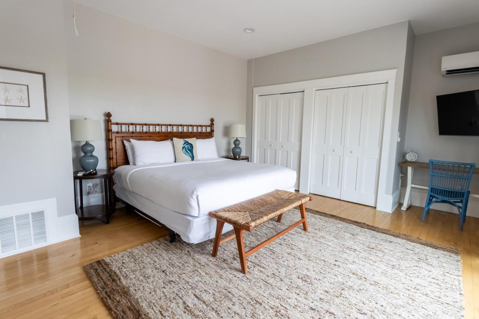 The Lofts - 194 Thames Street *