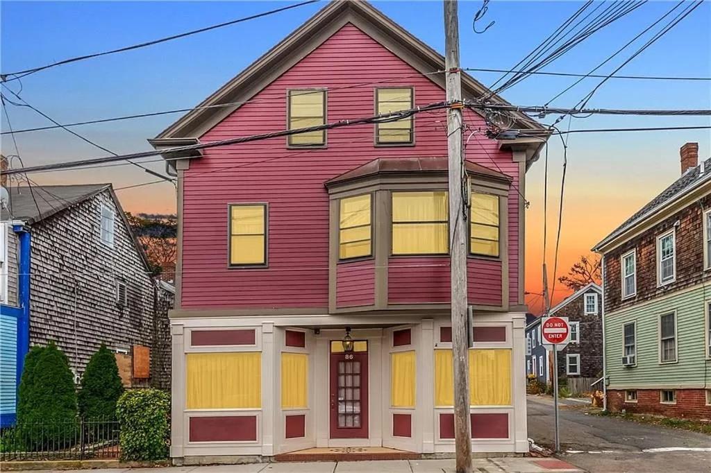 86 Drm House * Newport