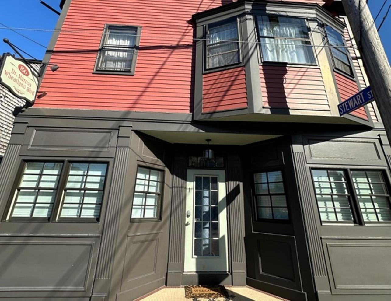 86 Drm House