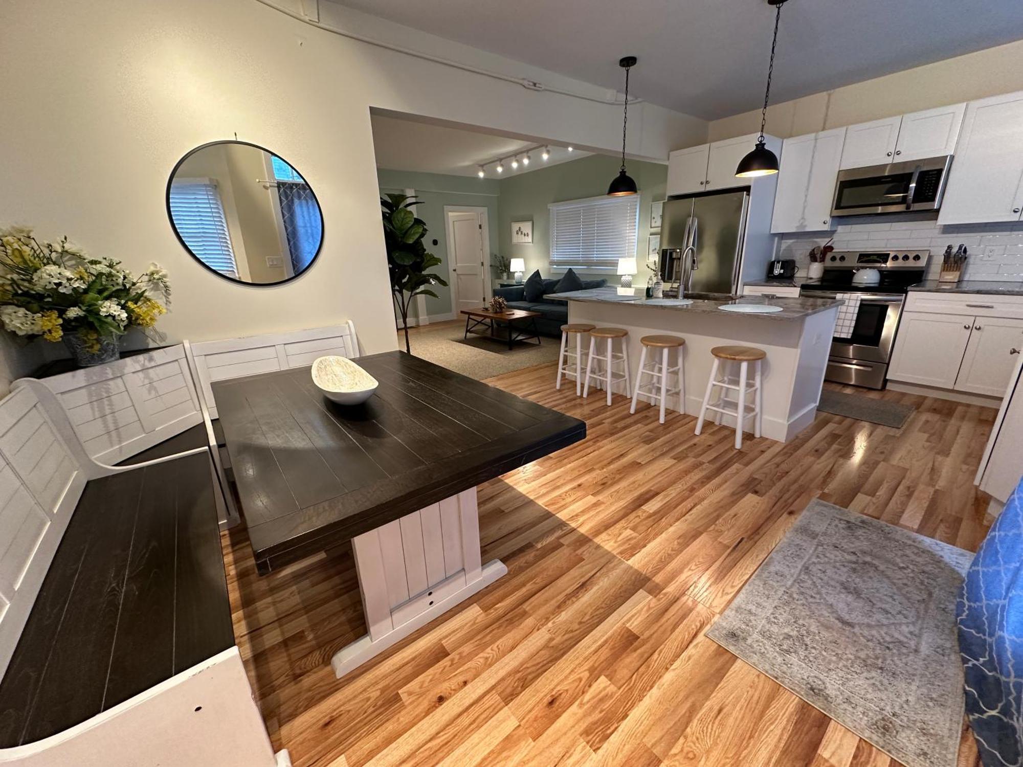 86 Drm House * Newport