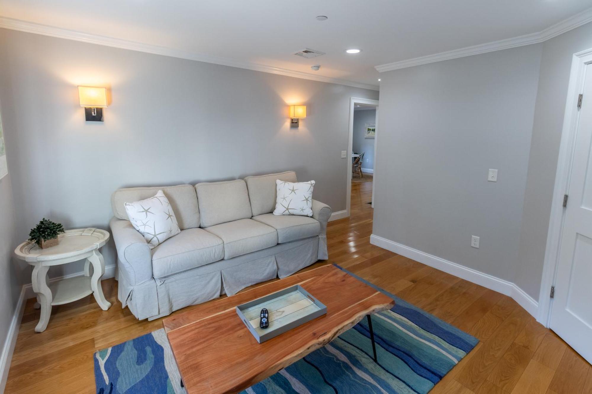 The Lofts - 617 Thames Street *