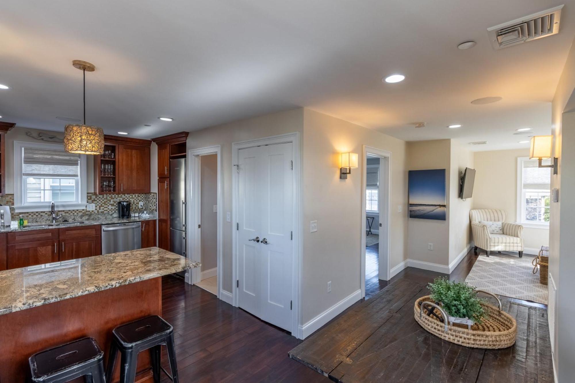 The Lofts - 617 Thames Street *