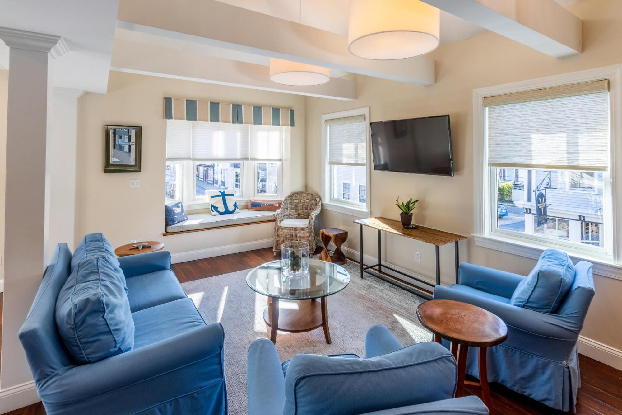 The Lofts - 410 Thames Street *