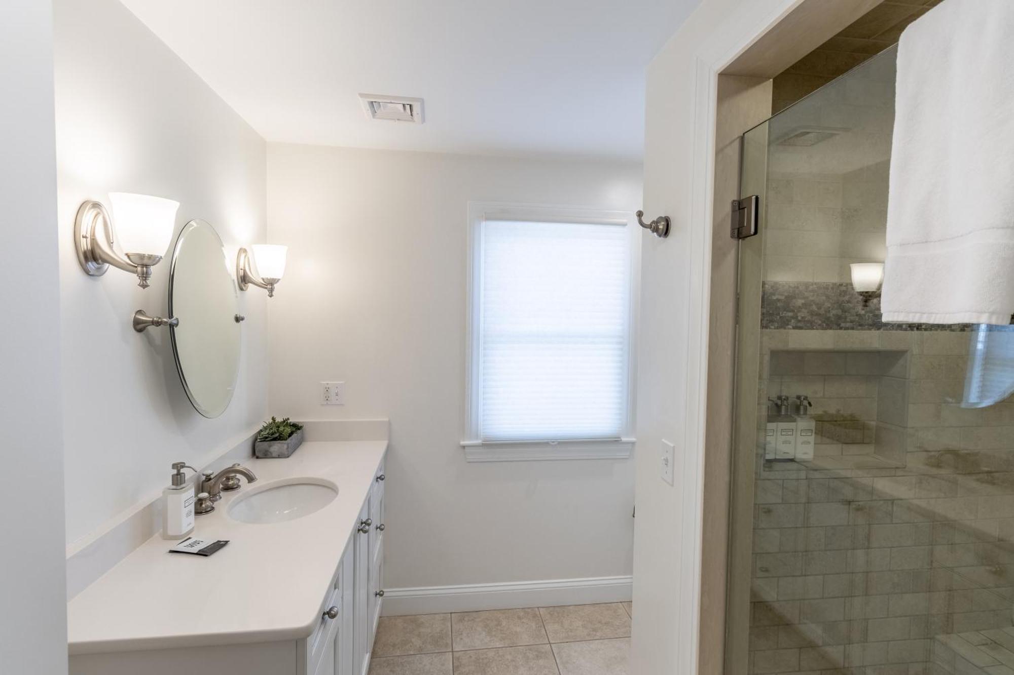 Apartment The Lofts - 410 Thames Street *