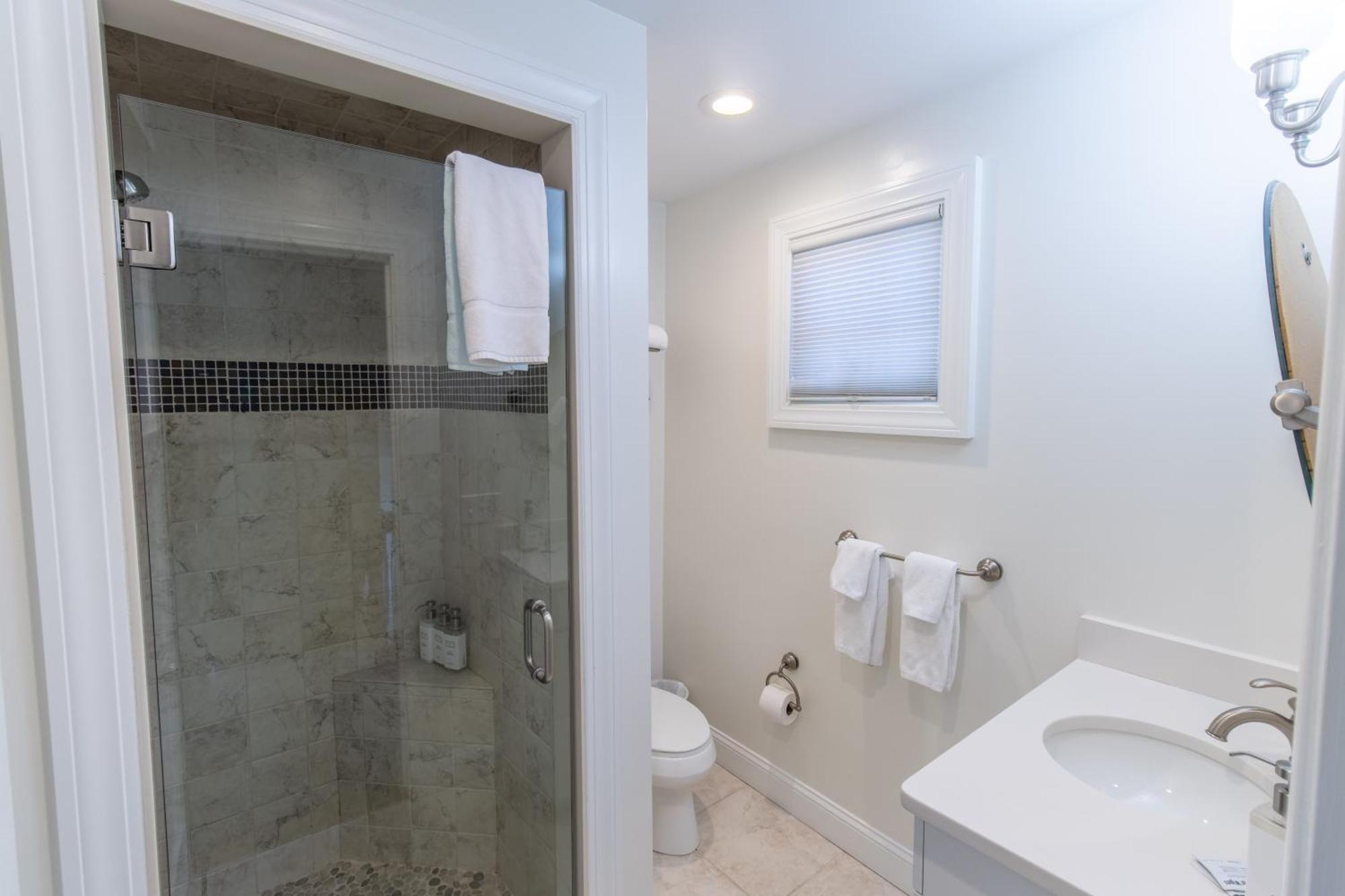 The Lofts - 410 Thames Street Apartment Newport