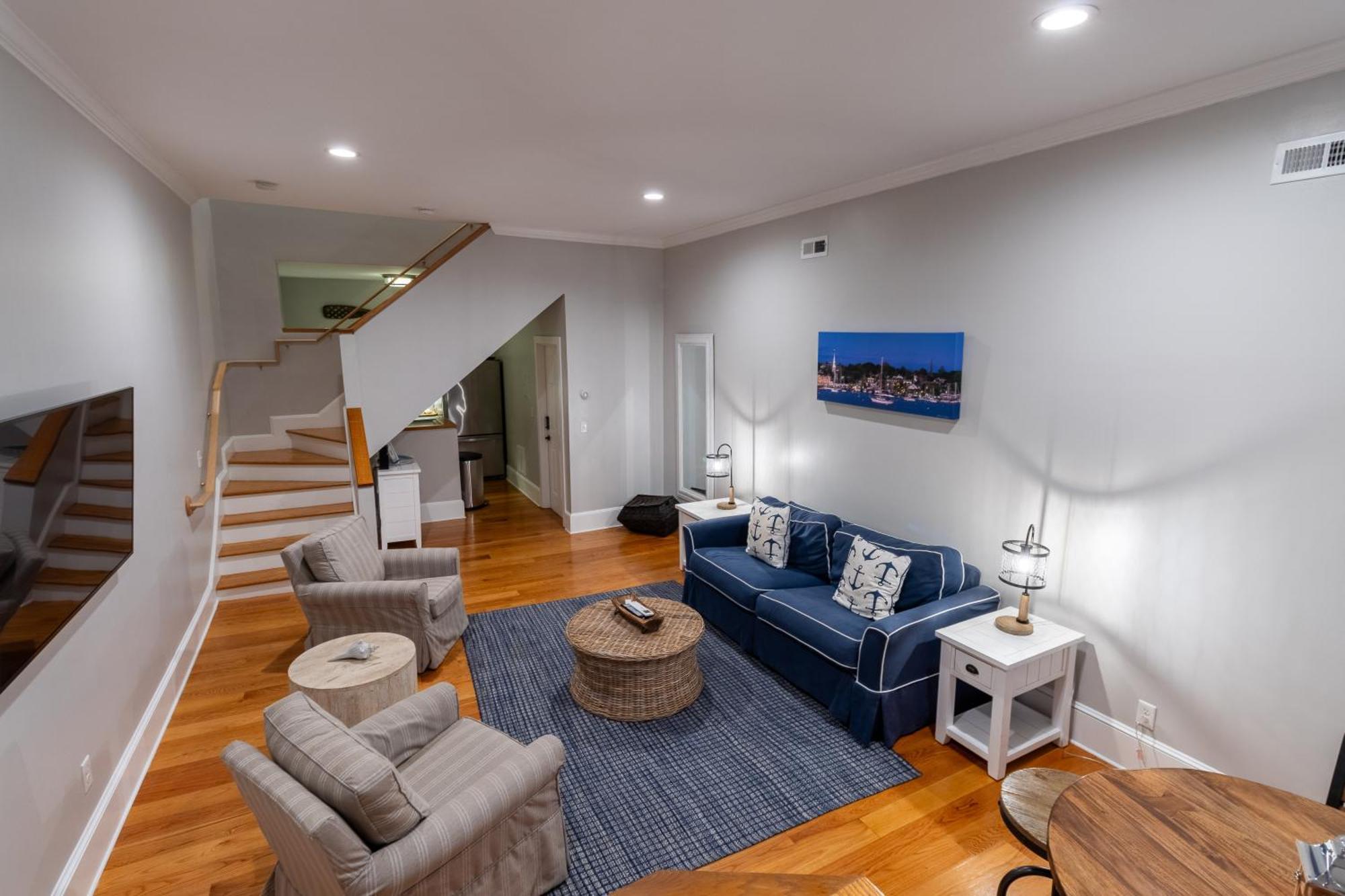 The Lofts - 194 Thames Street *