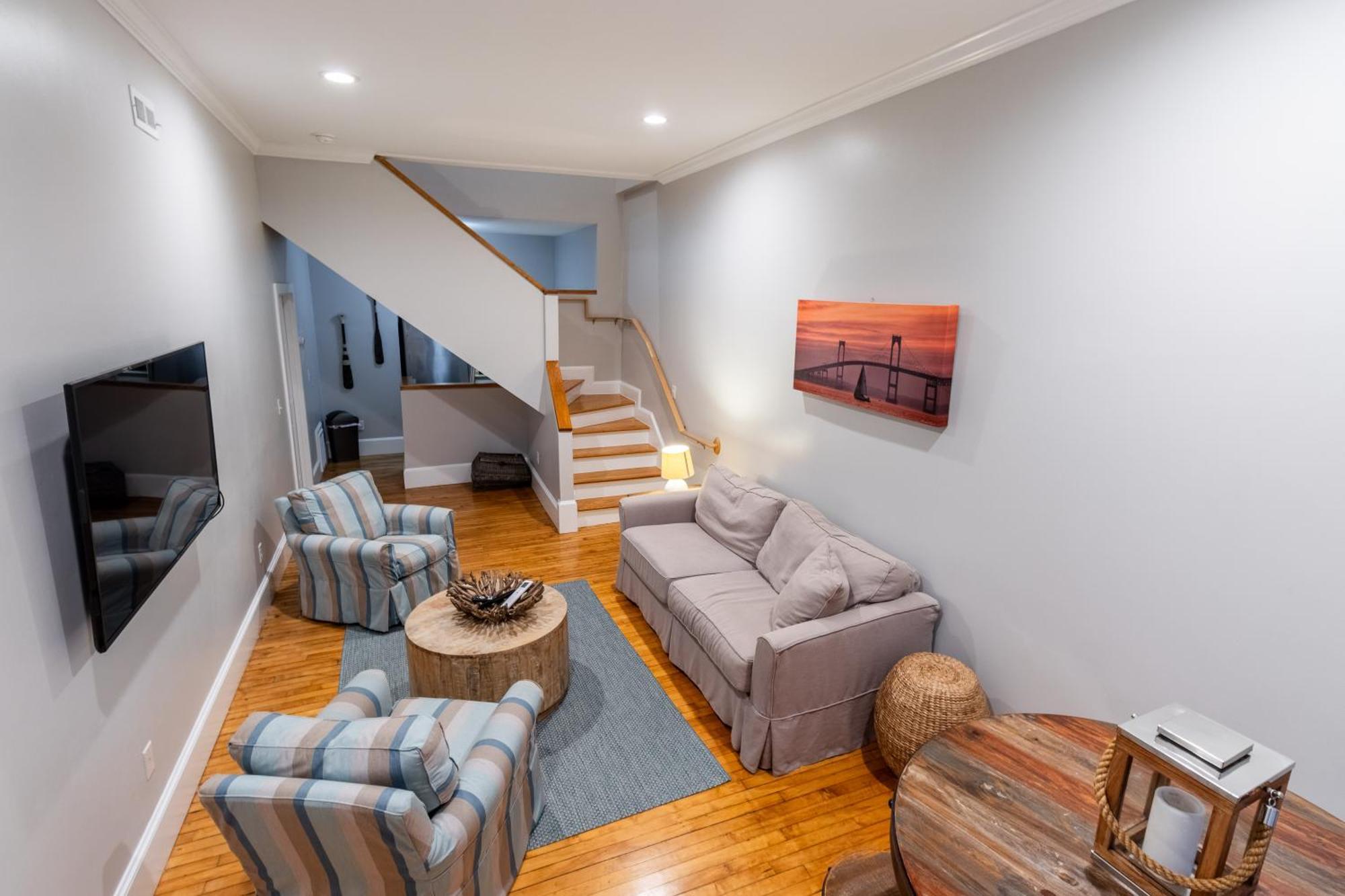 The Lofts - 194 Thames Street
