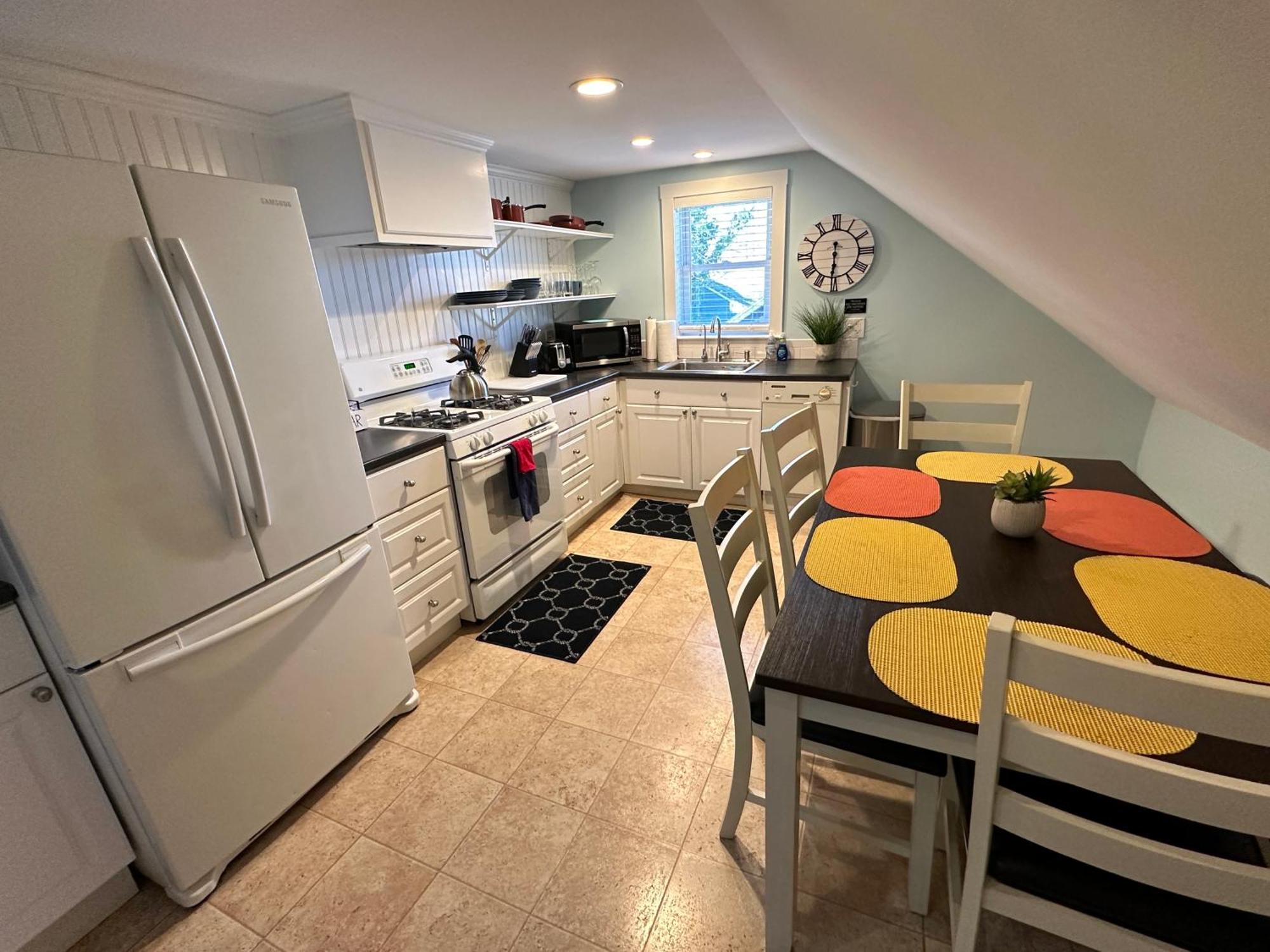 86 Drm House Apartment Newport