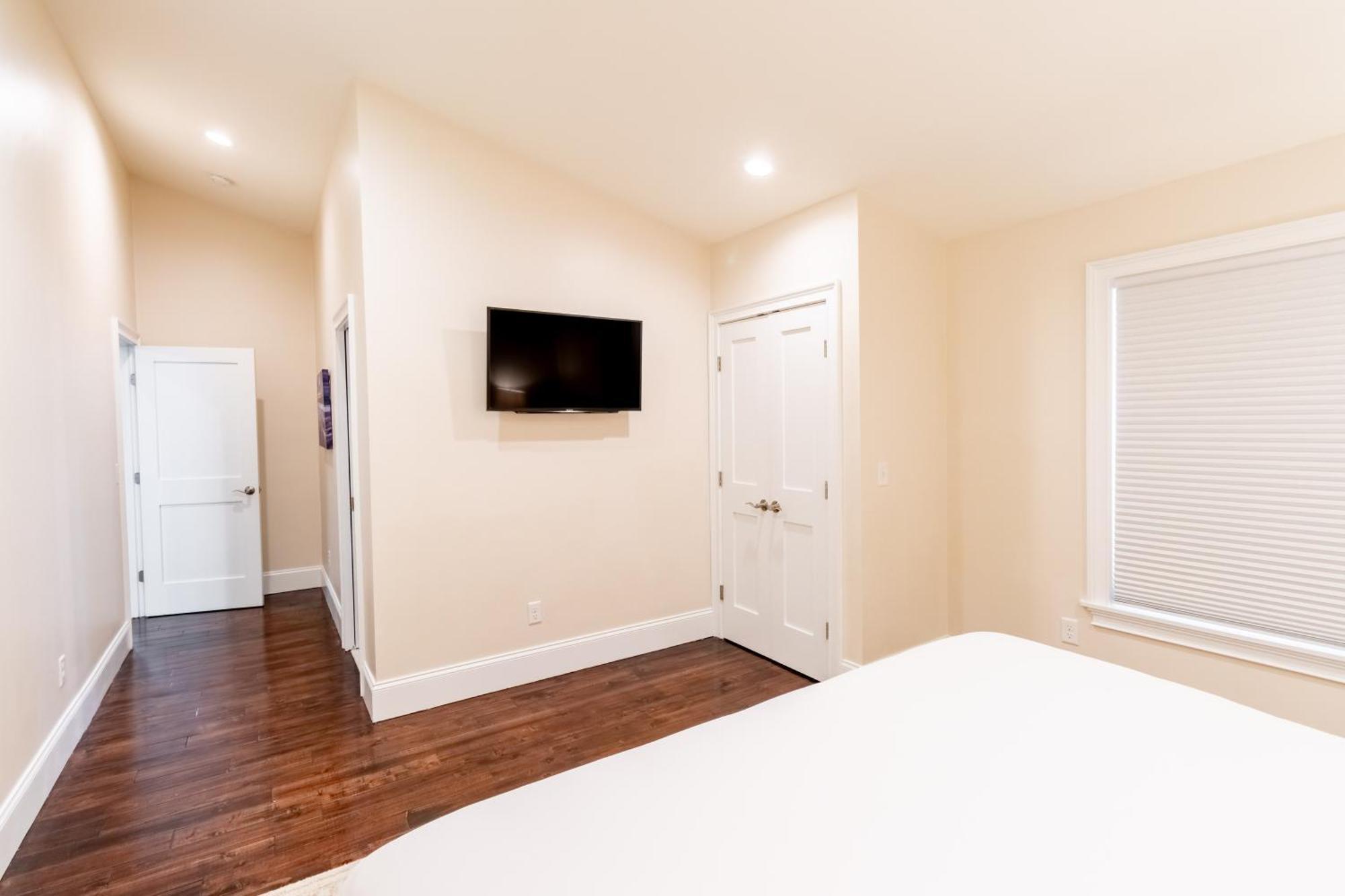 The Lofts - 359 Thames Street *