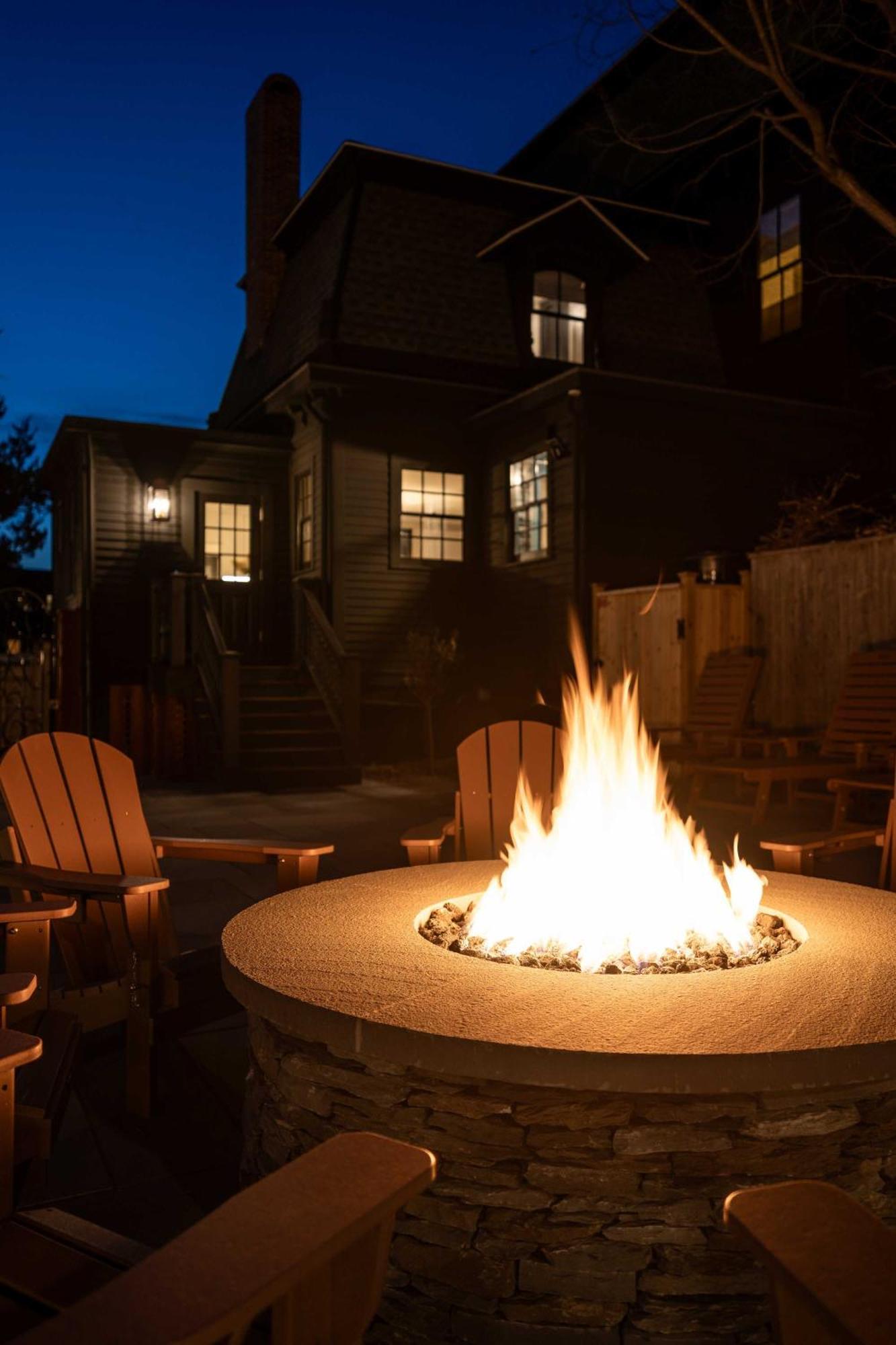 The Royce On Pelham - Luxury Family Estate Holiday home Newport