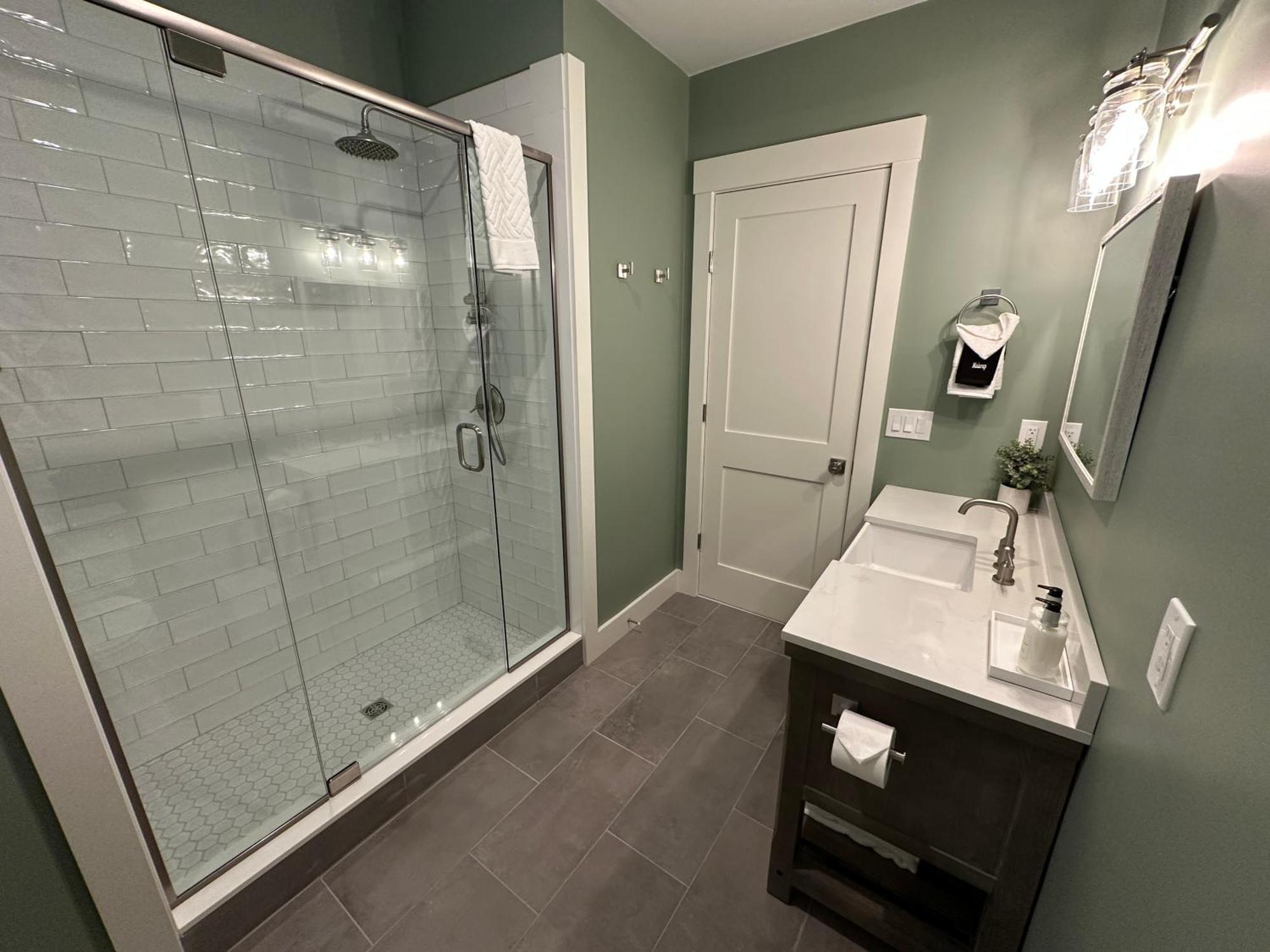 Brand New Construction! 3 Unit5 Bed Newport