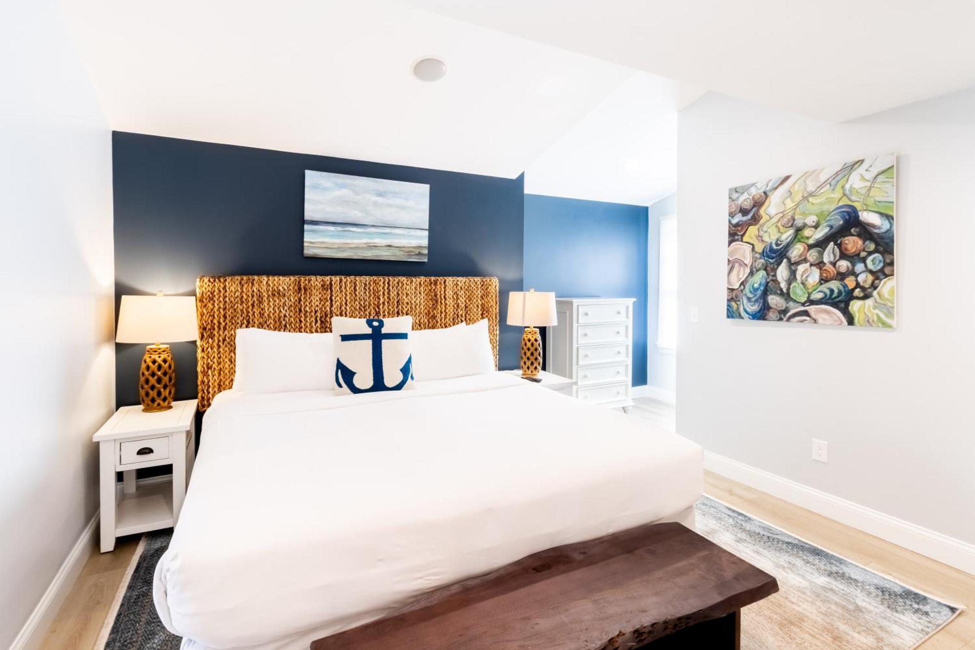 The Lofts - 410 Thames Street *