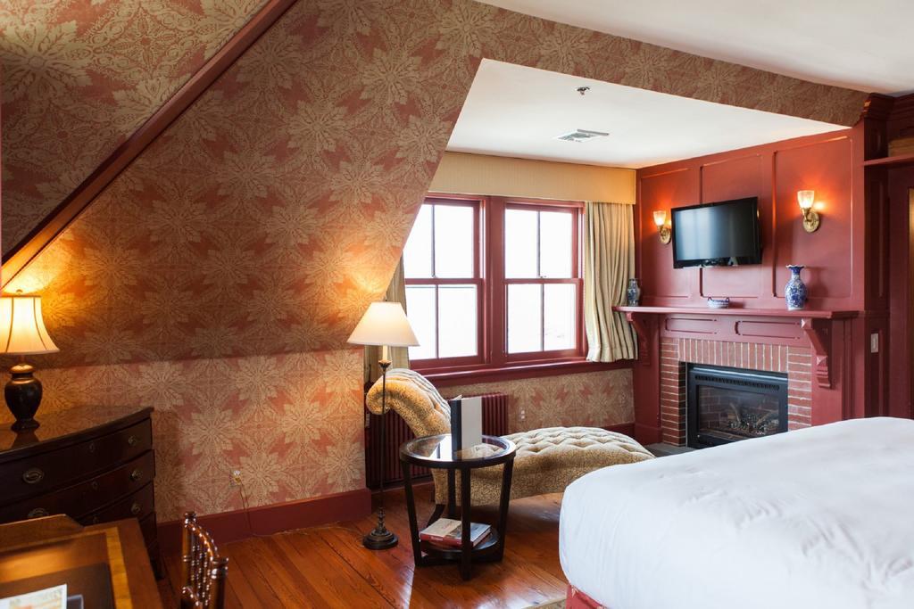 Inn Castle Hill 5*